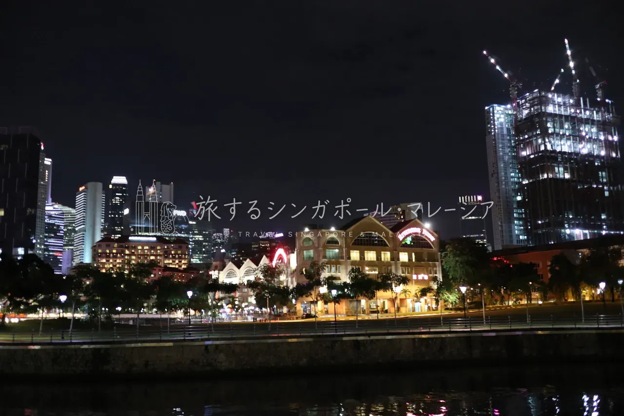 川沿いに続く、もう一つの顔