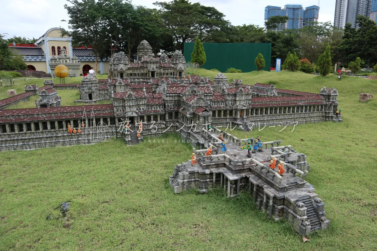 アジアの名建築もレゴで