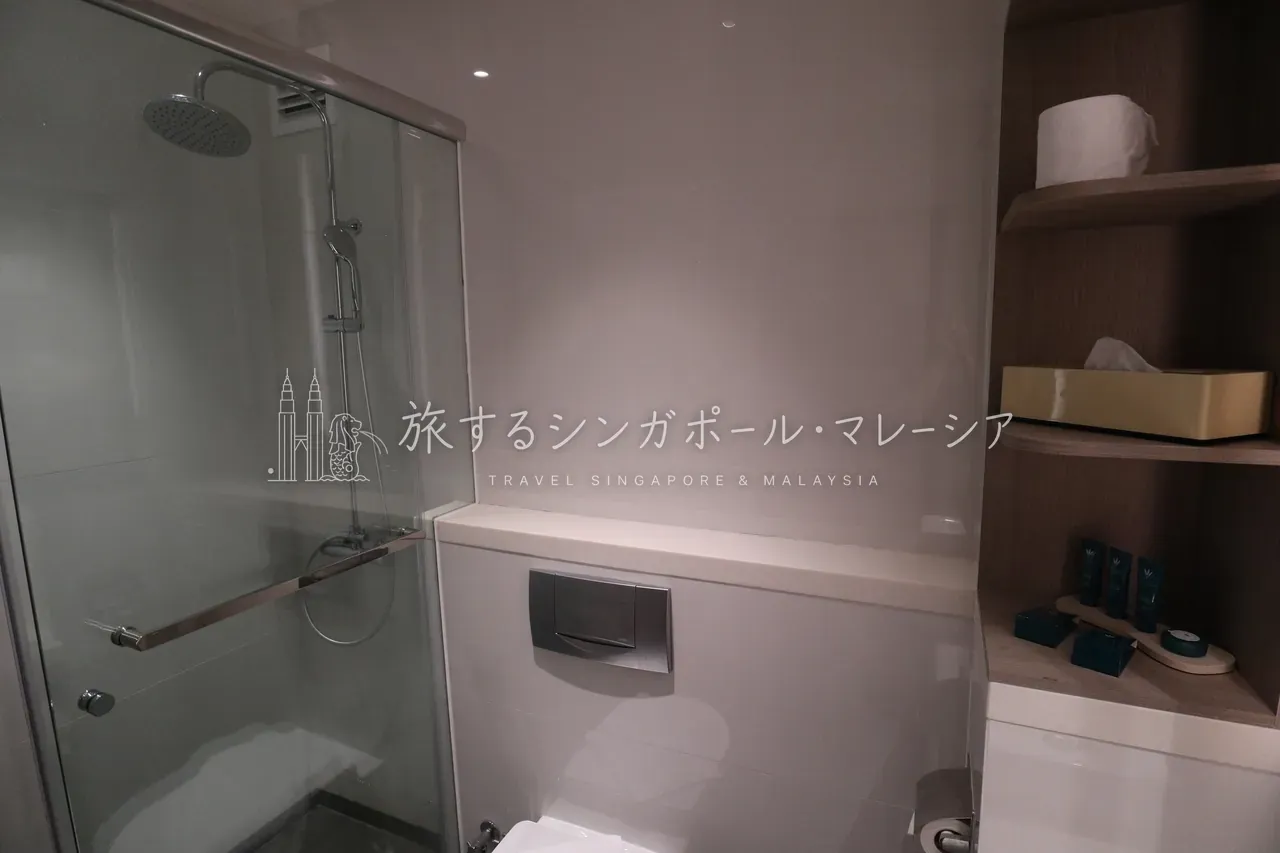 シャワー