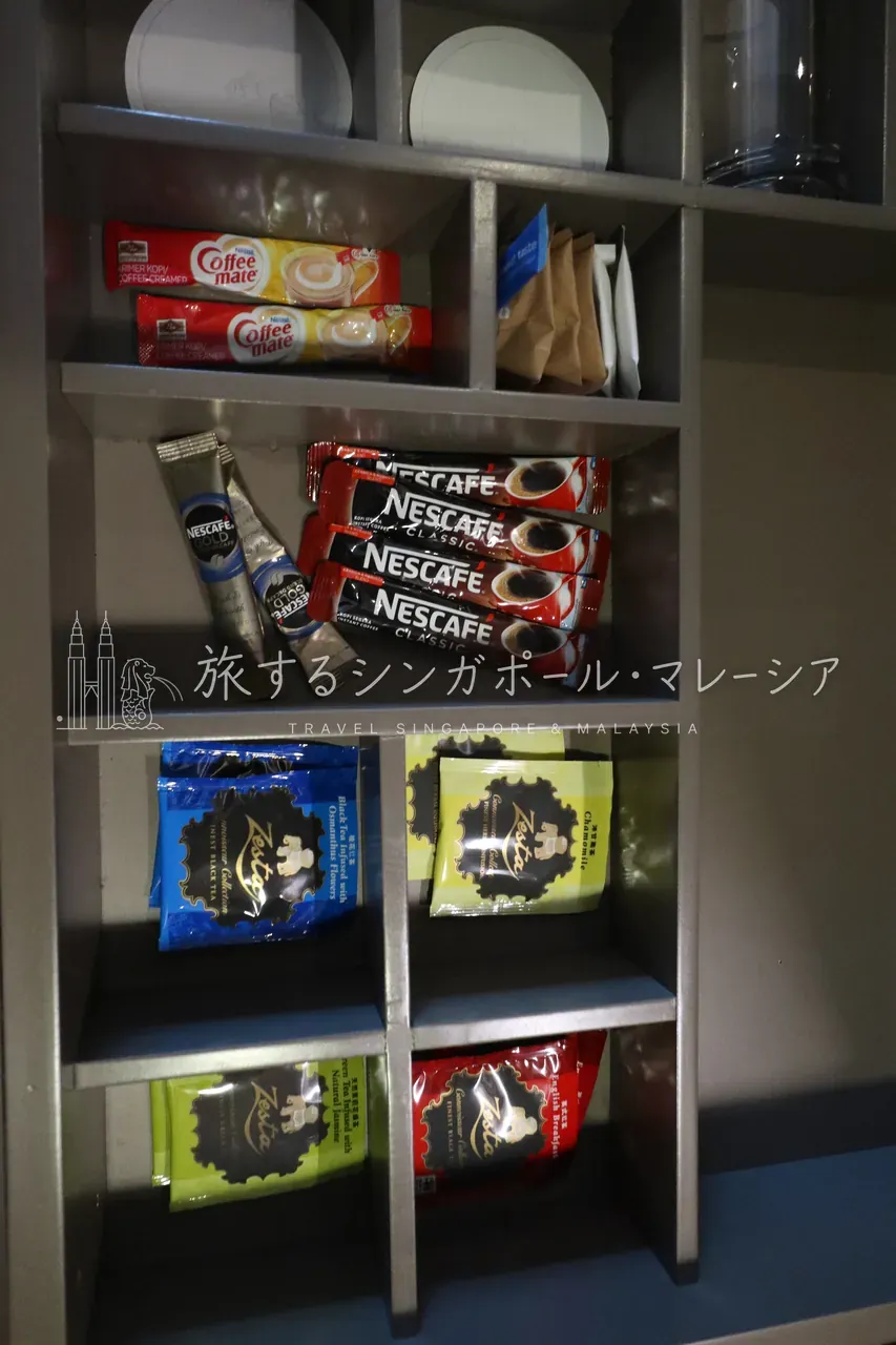 びっくりするほど長い廊下