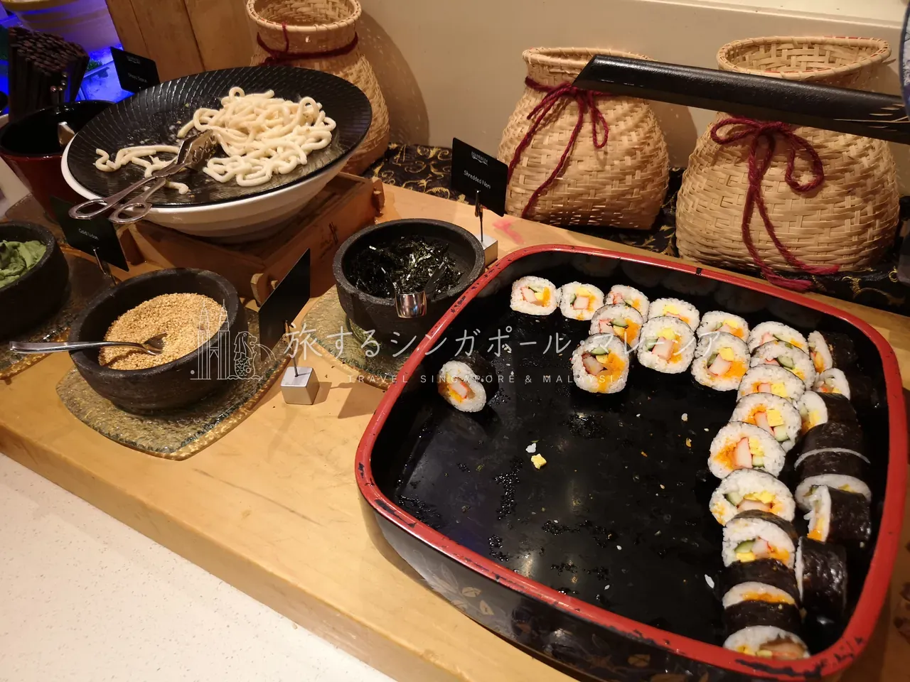 日本食コーナーも