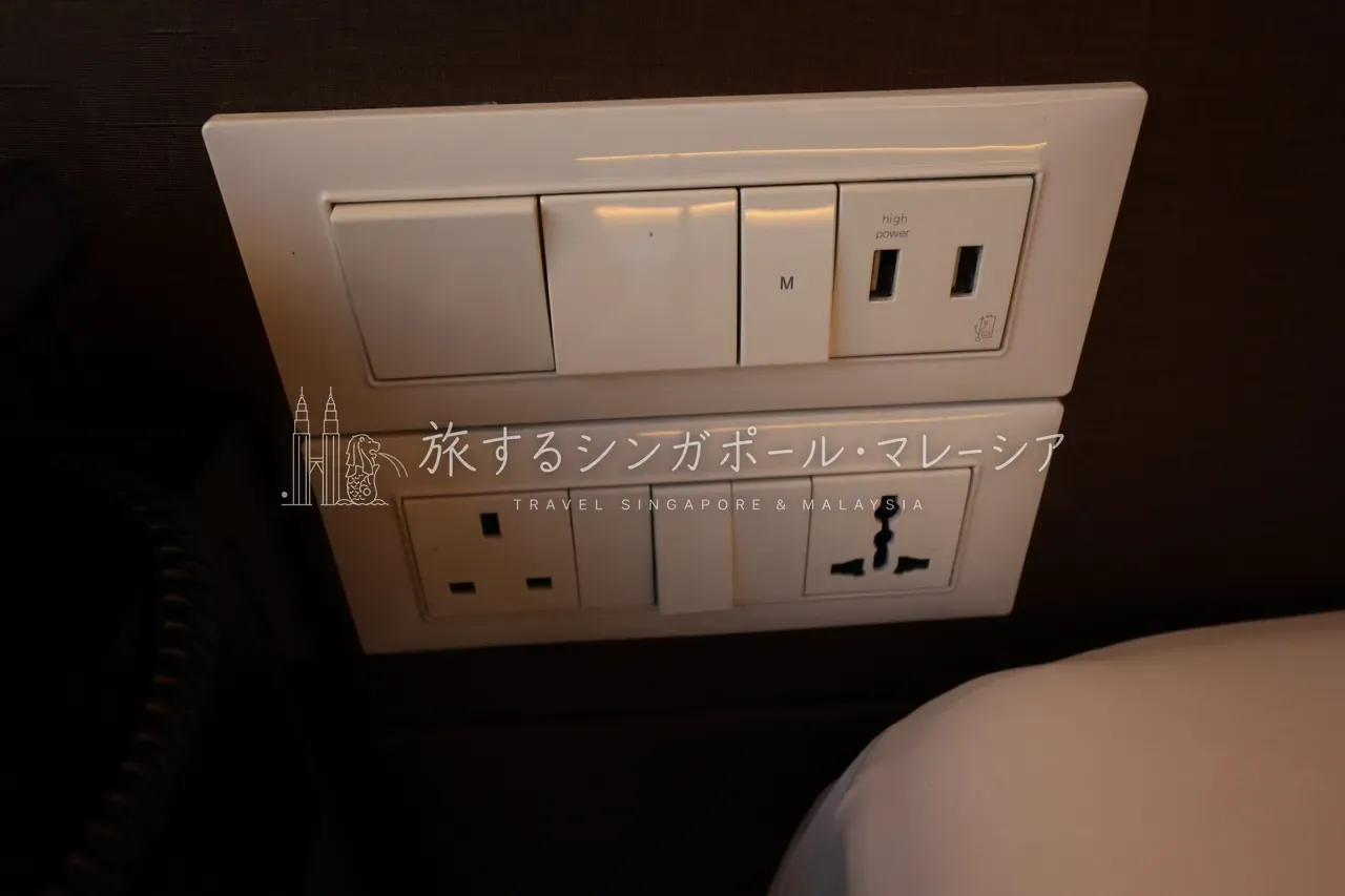 コンセントは万国共通タイプ