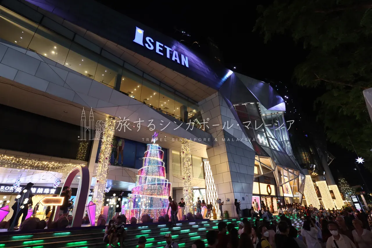 ION Orchard（駅直結の旗艦）
