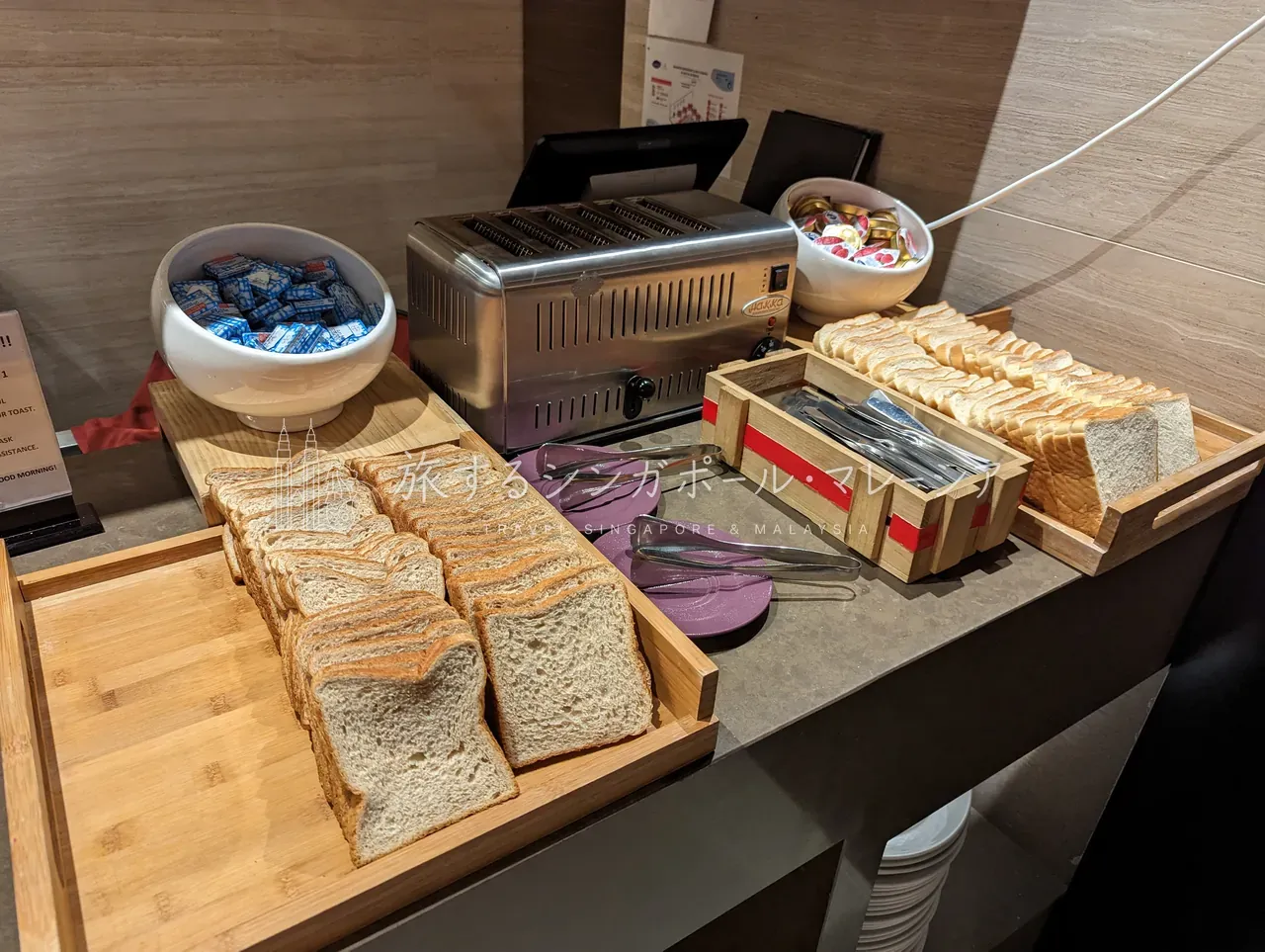 パンやサラダ、フルーツなど。豪華すぎず、けれど必要十分。毎朝きちんと満たされる内容でした。