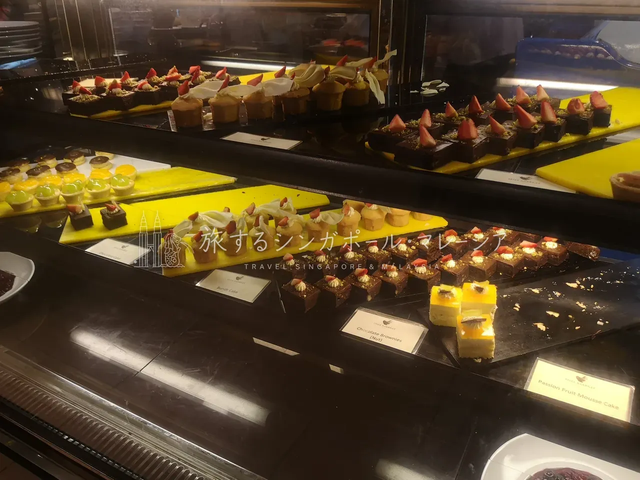 宝石のようなデザートケース